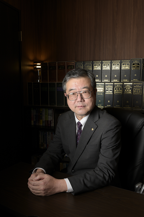 嶋内雅人 不動産鑑定士・税理士試験合格者